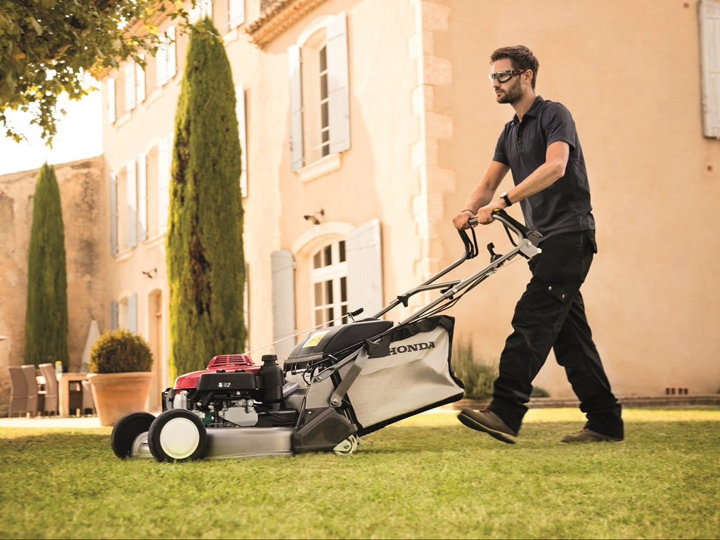 Honda HRD-536 QX Self Drive Mower