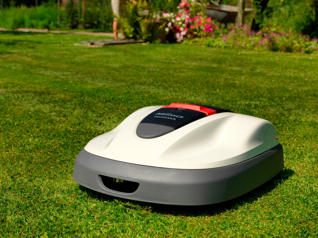 Honda HRM 310 - Robotic Mower - up to 1500m2