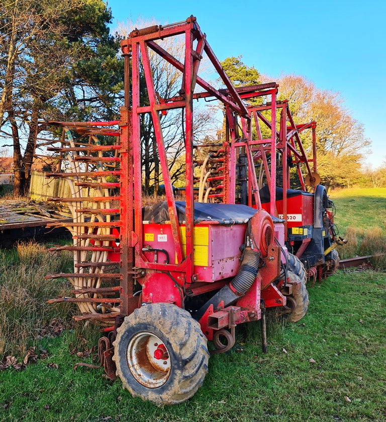 MF510 6m Folding Cereal Seed Drill