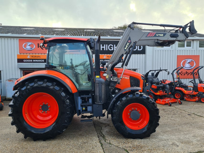 Kubota M7151 150hp F30/R15 Tractor with MX loader