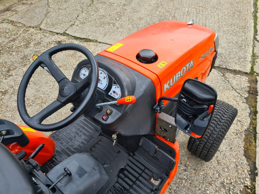 Kubota B1830 4wd Compact Tractor - ONLY 28 Hours!