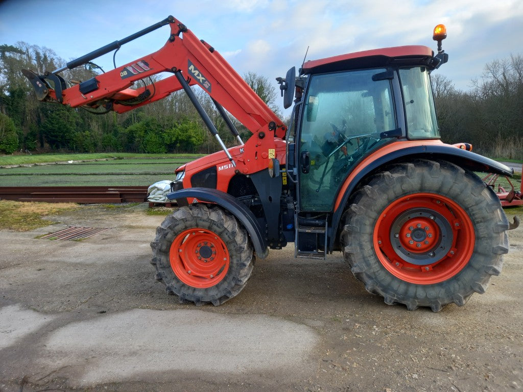 Kubota M5-111, 113hp, 36/36, MX 408 Loader Tractor - 4500hrs