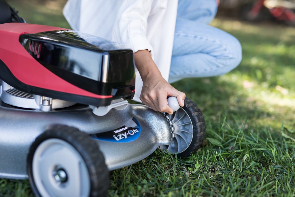 Honda HRG 416 XB Cordless Electric Mower