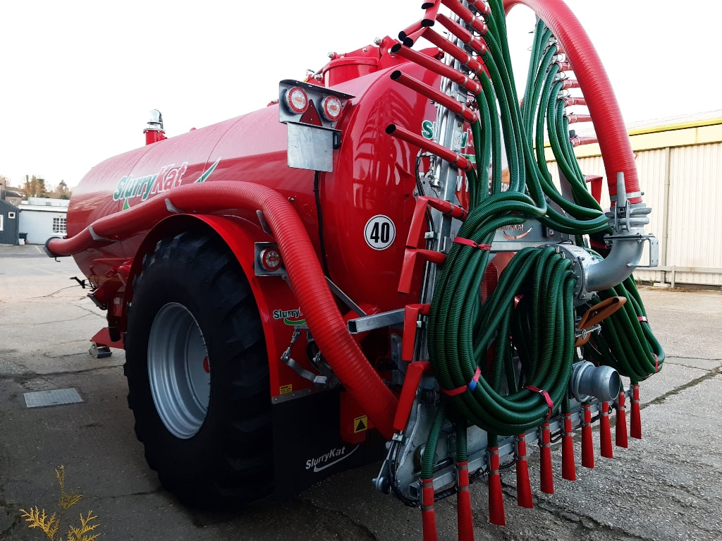 SlurryKat 2750G Tanker with 9m Dribble bar