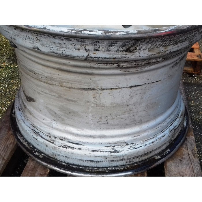 GKN TW 18Lx28 Front Rims x2 - used