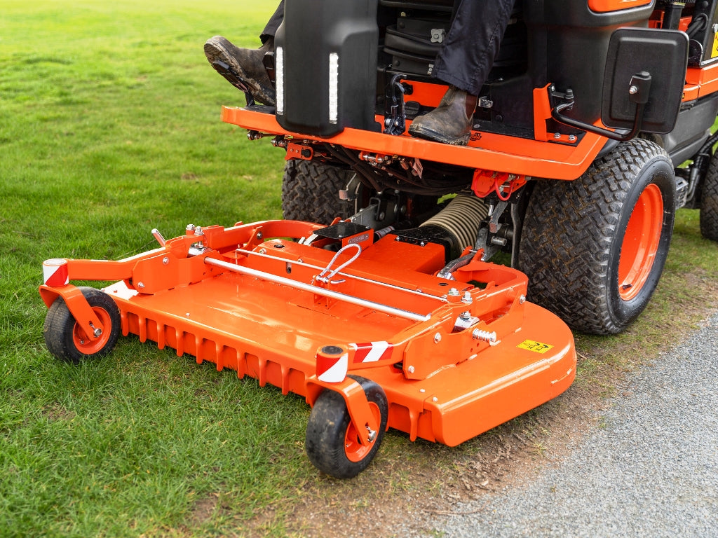 KUBOTA FC3-261 Rideon Mower with High Dump Collector