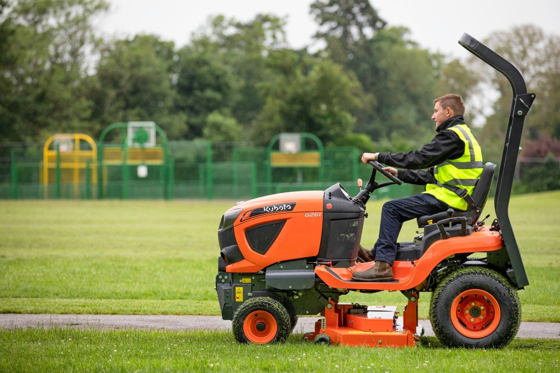 KUBOTA G261RD Rideon Mower