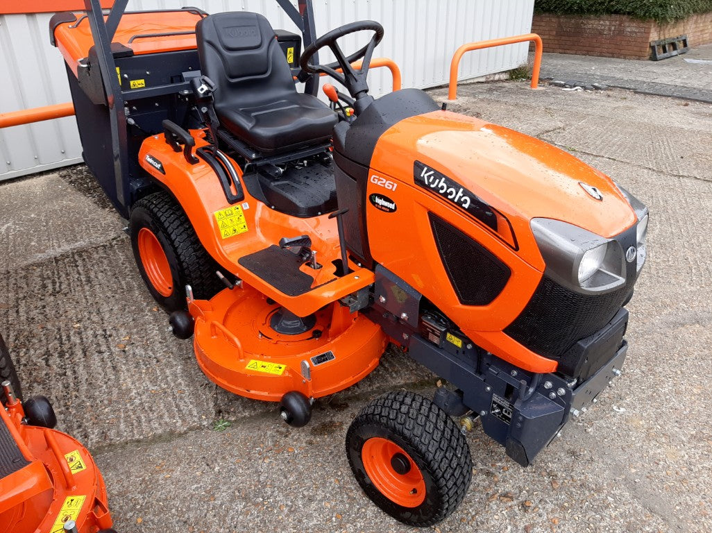 KUBOTA G261LD Rideon Mower