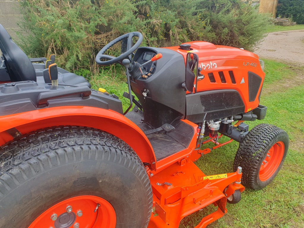 Kubota LX401 4wd Compact Tractor - only 190hrs