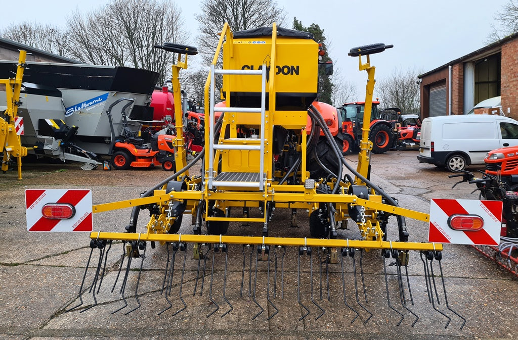 CLAYDON 3m MOUNTED EVOLUTION DIRECT DRILL