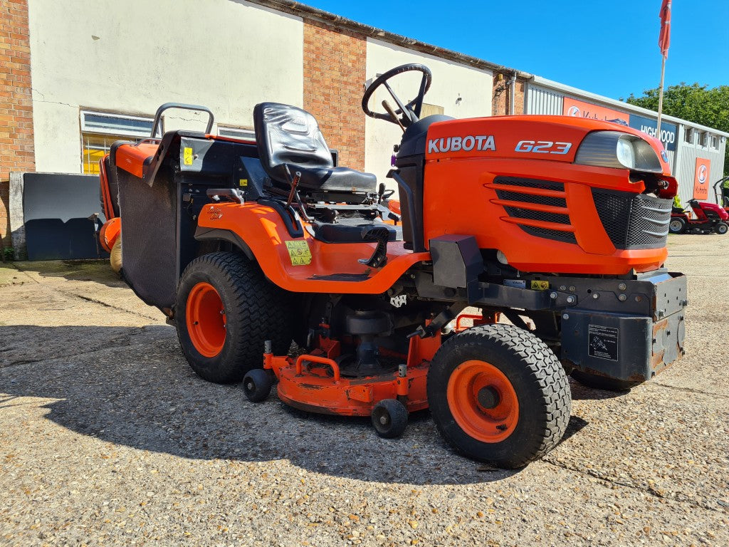 KUBOTA G23 LD (Low Dump) Rideon with 48" Deck - 1622hrs