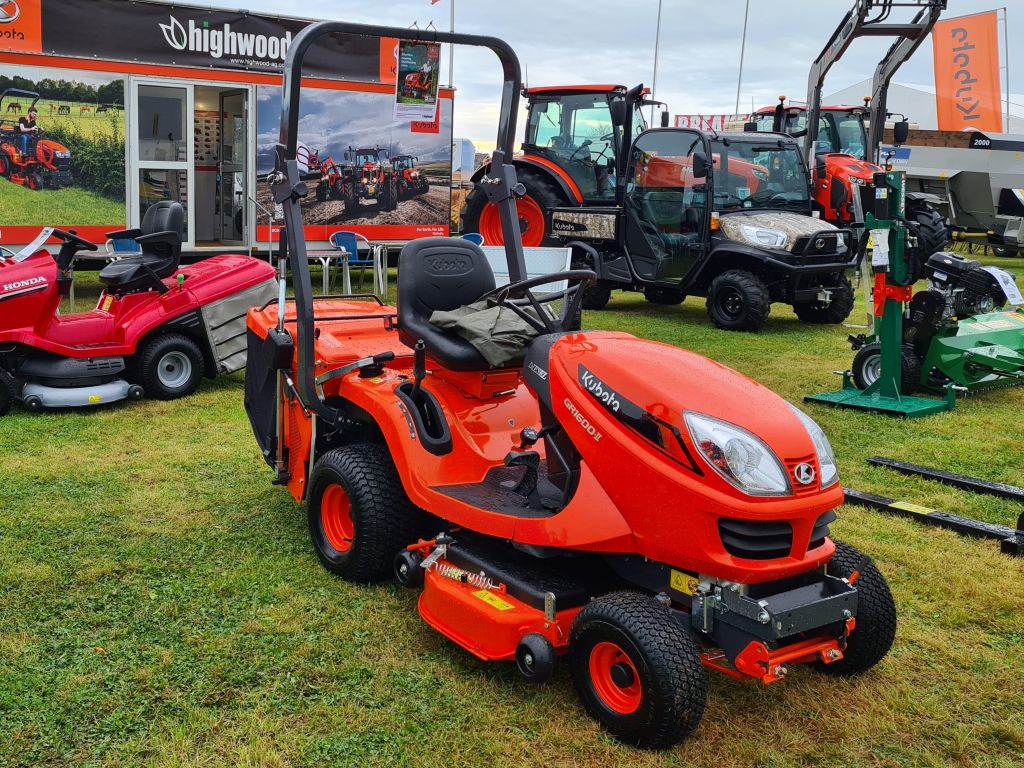 KUBOTA GR1600-II Rideon Mower