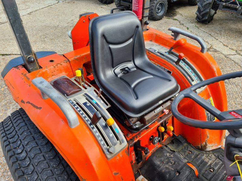 Kubota STA-35 Compact Tractor