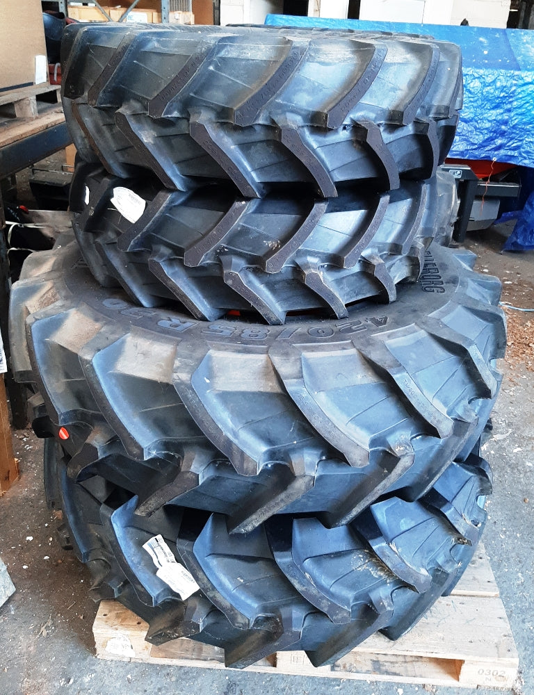 Kubota M4 Agric Wheels - 320/85-20 & 420/85-30