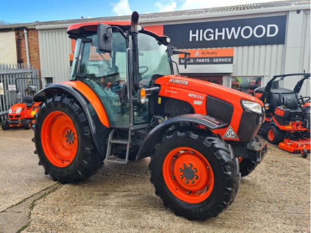 Kubota M5-111 113hp 36/36 Tractor